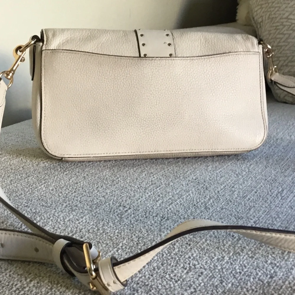 Coach Cream Leather Clutch with Gold Horse & Carriage Emblem